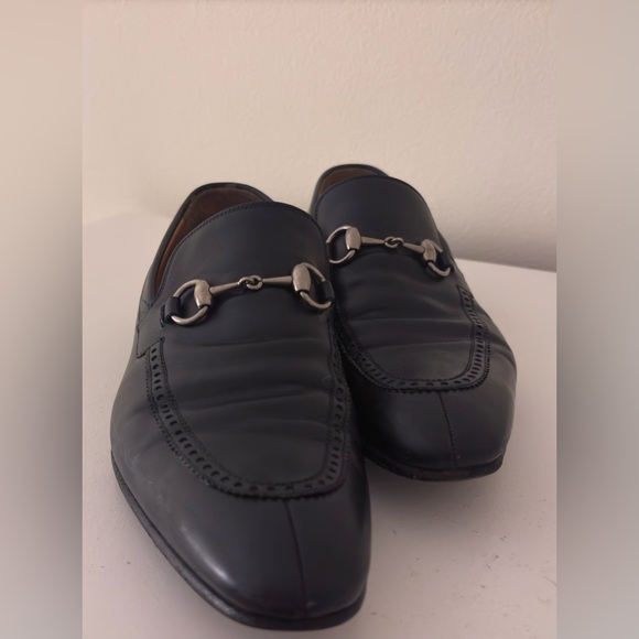 Gucci Black Leather Loafers with Silver Accent - Picture 1 of 6